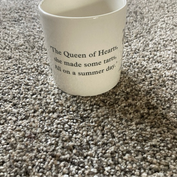 POOLE POTTERY MAD HATTER'S TEA PARTY MUG - Queen Of Hearts - Picture 3 of 5